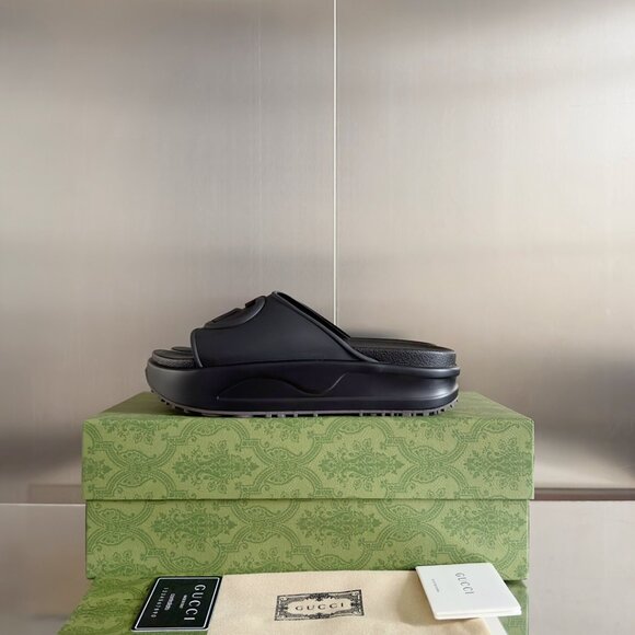 Gucci Gray Slide Sandals - Picture 5 of 9